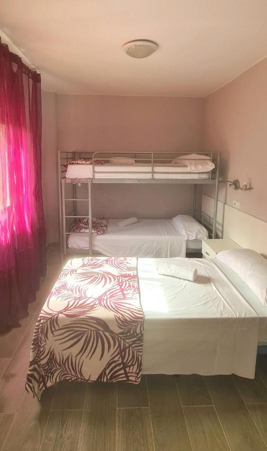 Hostal La Cabana Salou Dış mekan fotoğraf