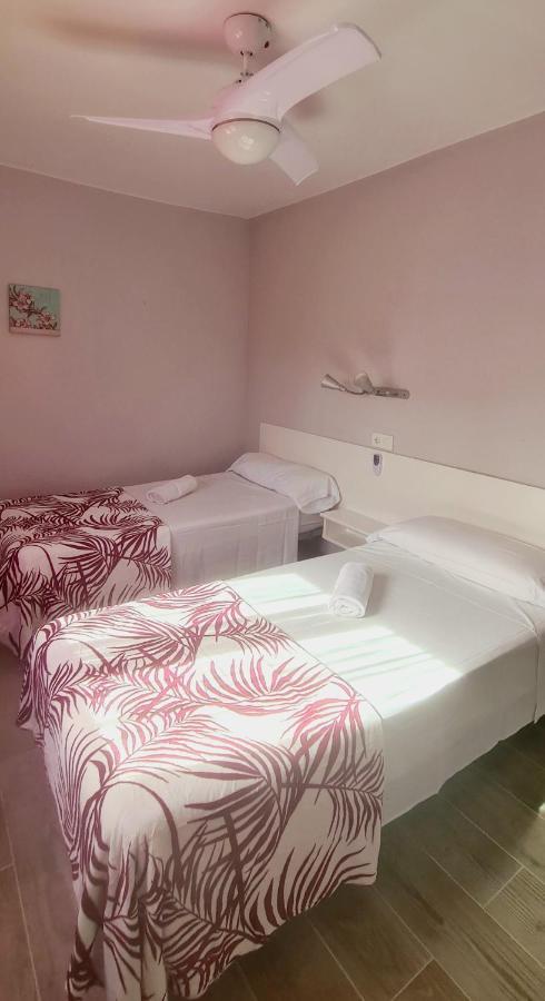 Hostal La Cabana Salou Dış mekan fotoğraf